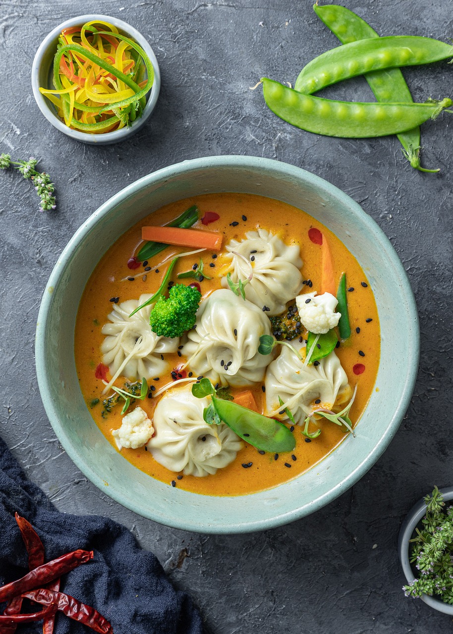 chicken jhol momo